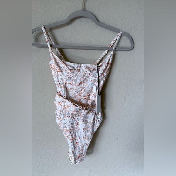 NWT WeWoreWhat Danielle One Piece Swim Suit Cream Size XS - Picture 6 of 10